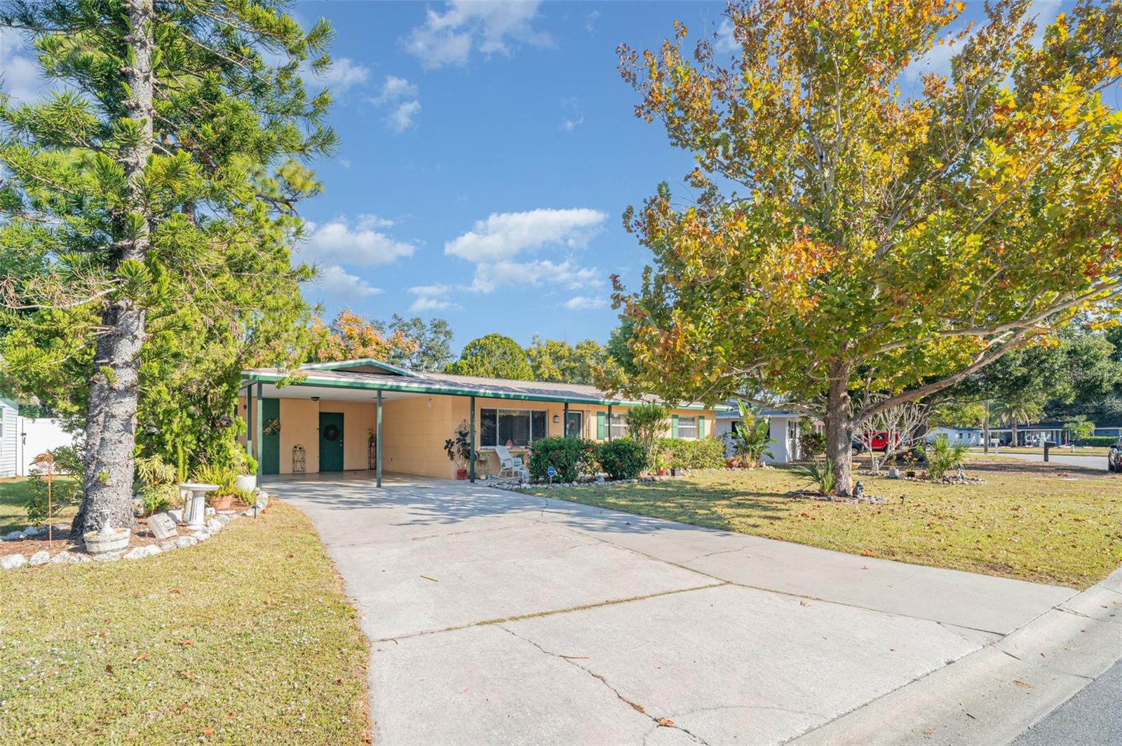 Image 4 of 20 For 4652 Maceachen Boulevard