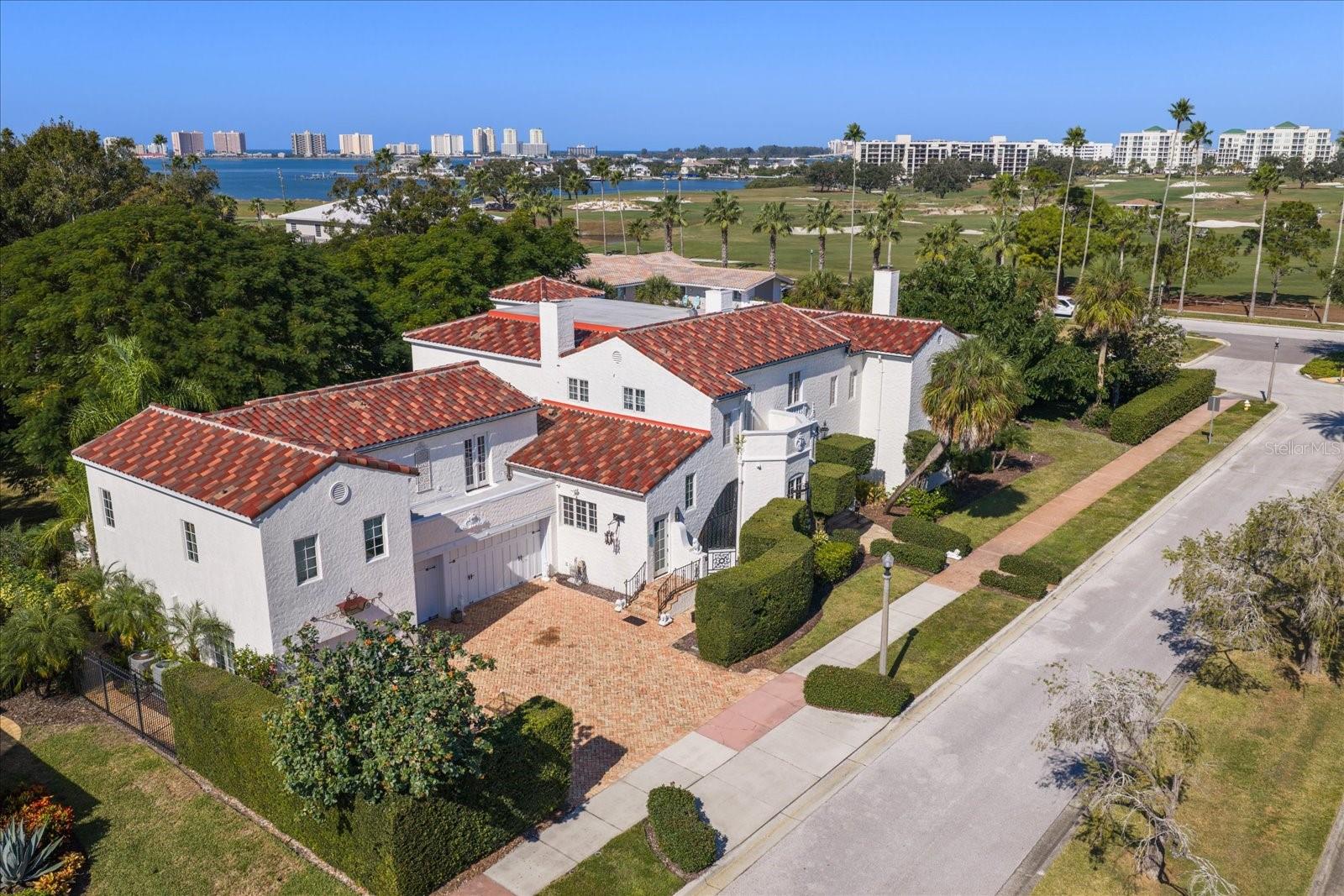 Image 3 of 81 For 1102 Palm View Avenue