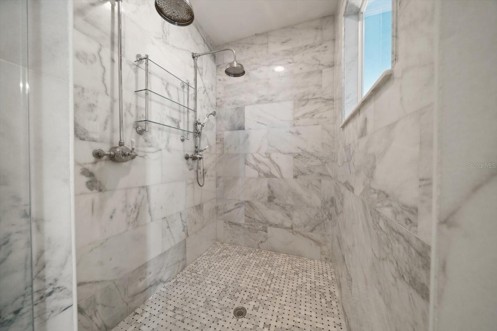 Image 36 of 81 For 1102 Palm View Avenue