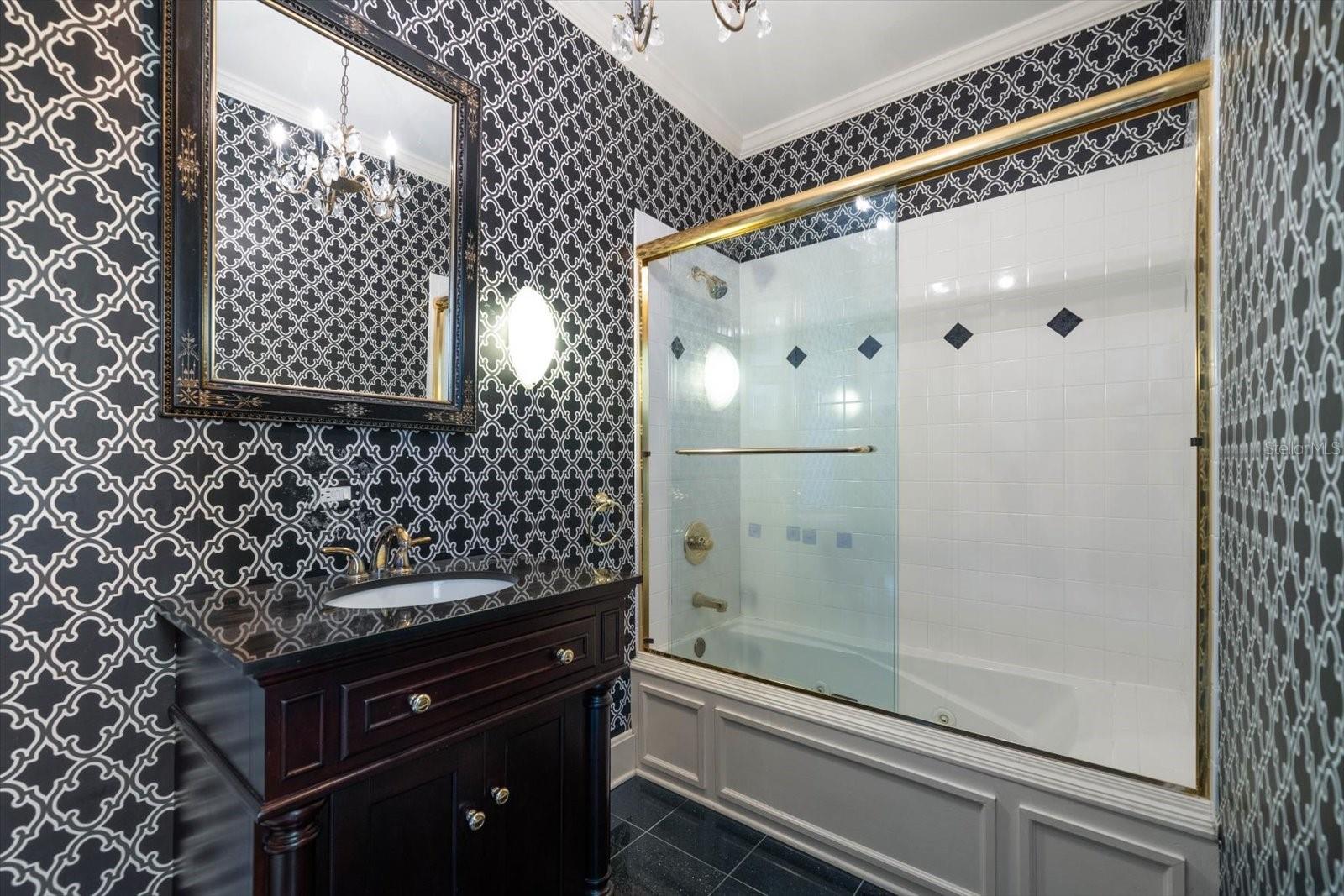 Image 42 of 81 For 1102 Palm View Avenue