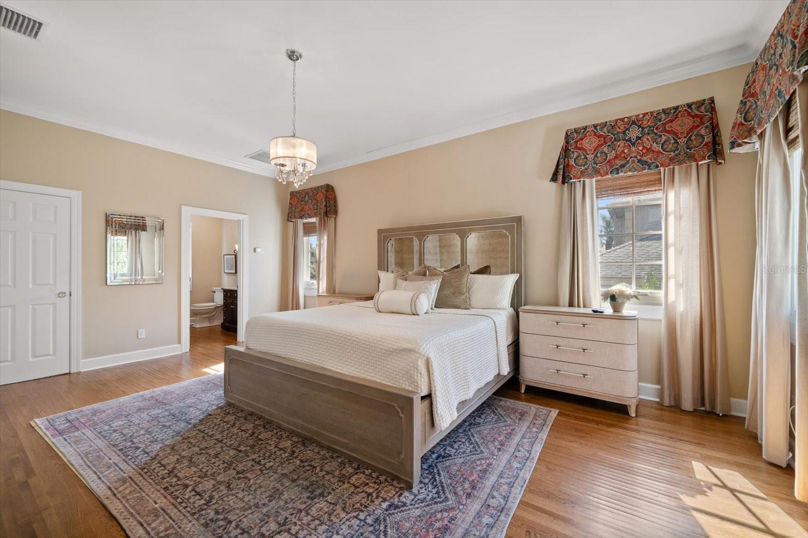 Image 44 of 81 For 1102 Palm View Avenue