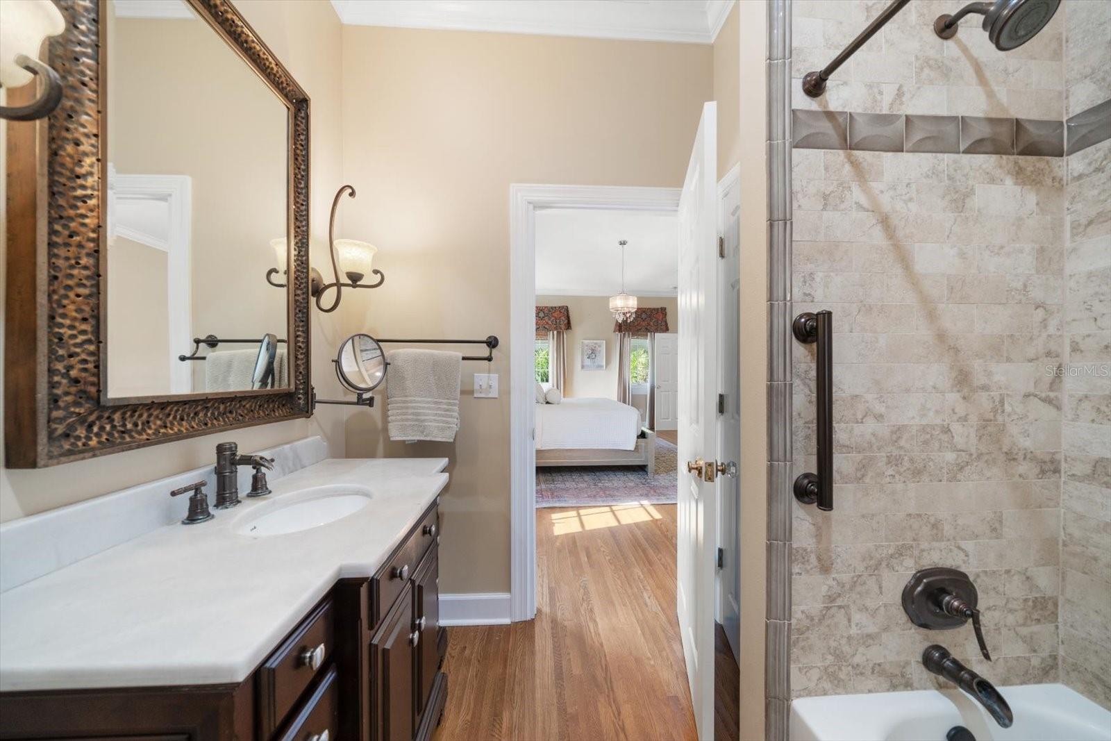 Image 46 of 81 For 1102 Palm View Avenue