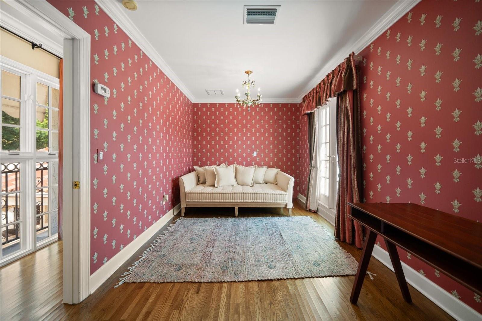 Image 47 of 81 For 1102 Palm View Avenue