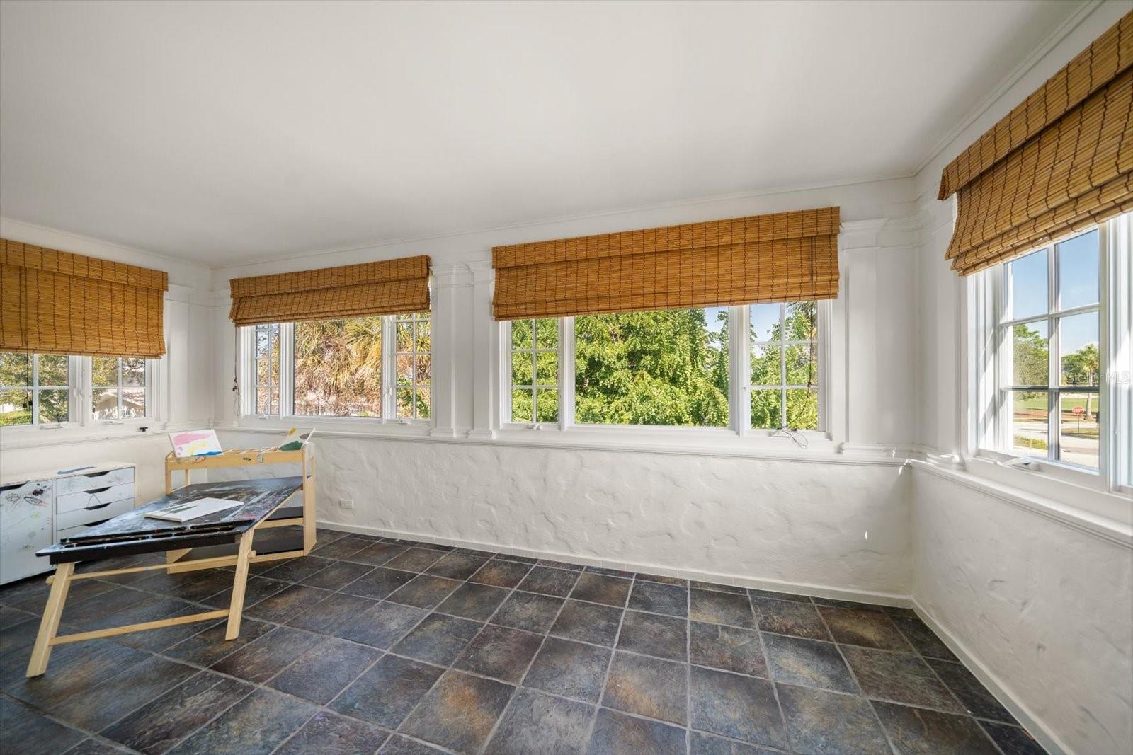 Image 50 of 81 For 1102 Palm View Avenue