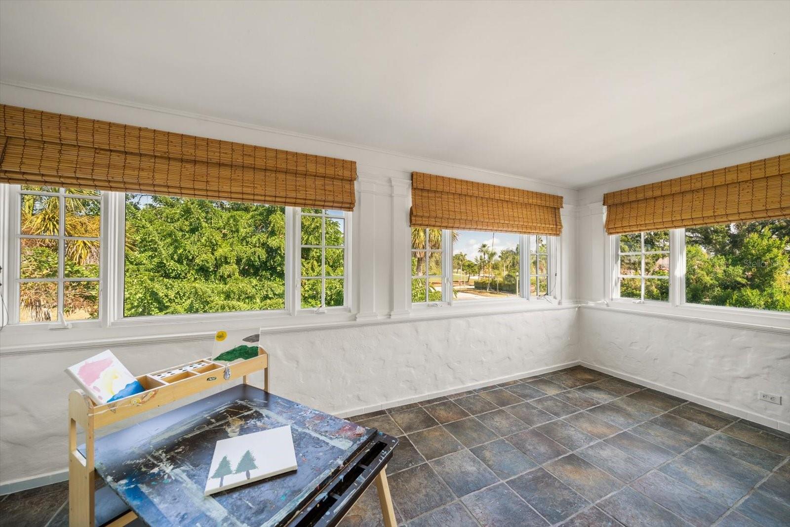 Image 51 of 81 For 1102 Palm View Avenue