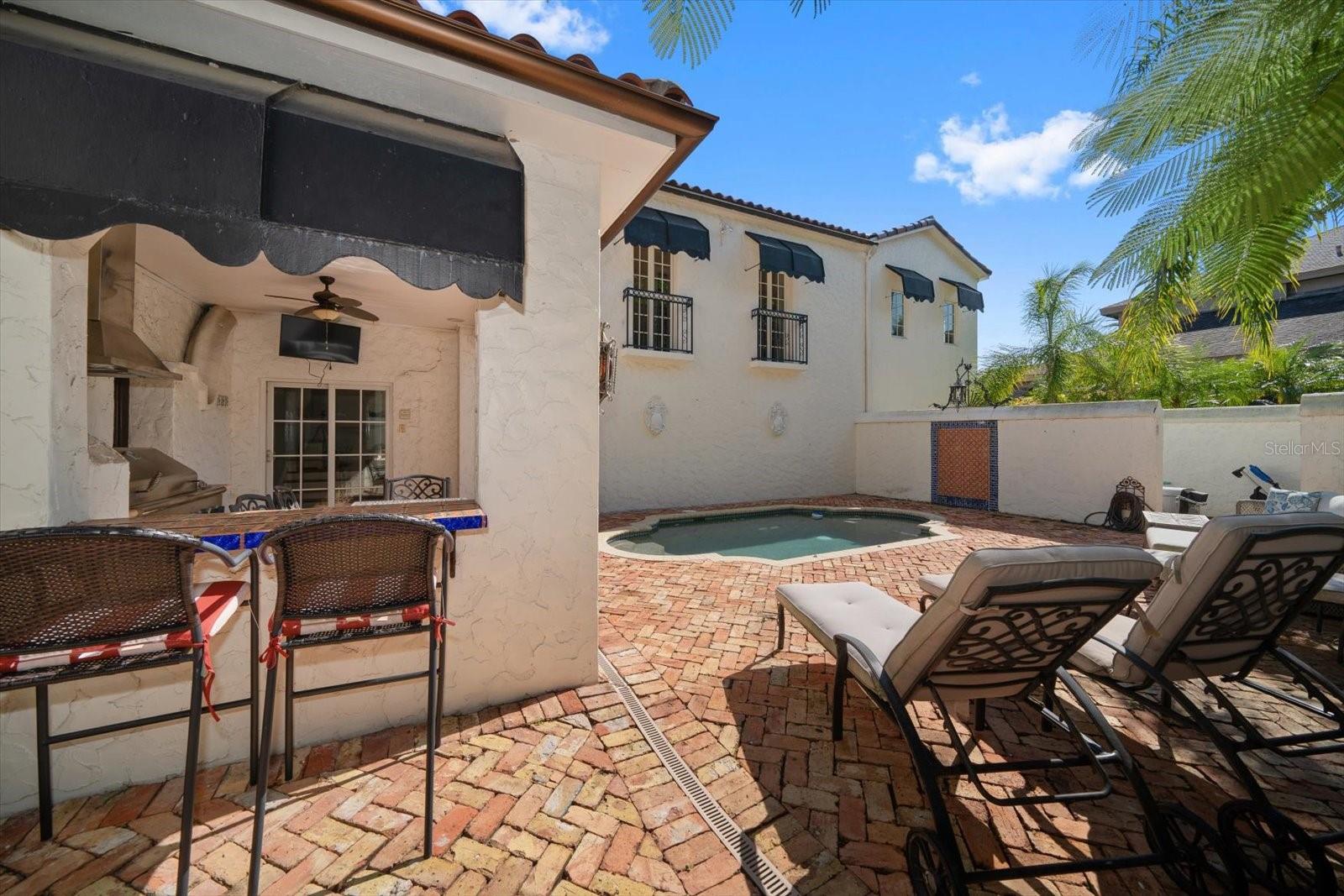 Image 56 of 81 For 1102 Palm View Avenue