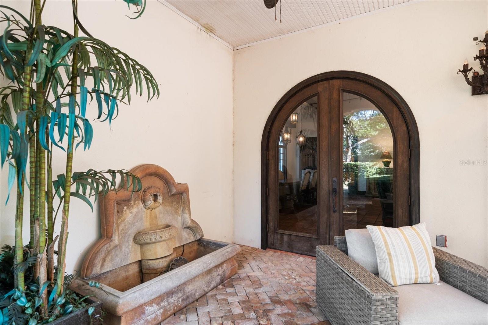 Image 59 of 81 For 1102 Palm View Avenue