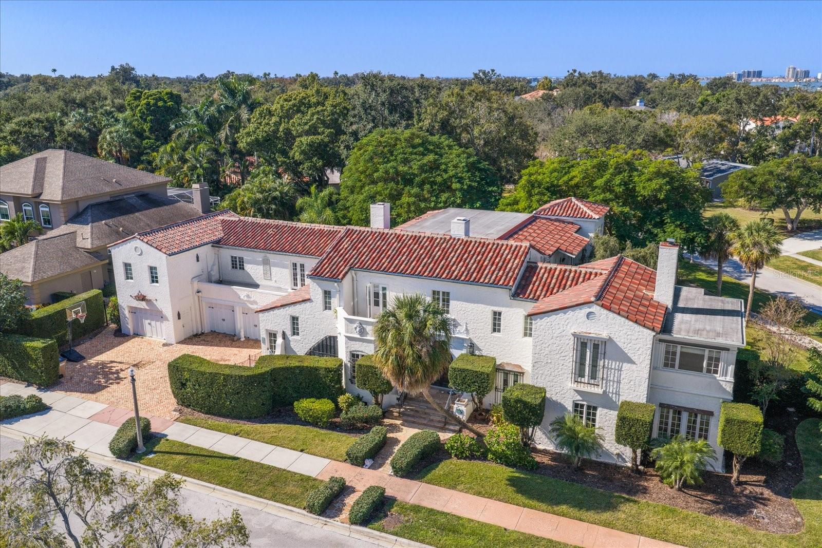 Image 69 of 81 For 1102 Palm View Avenue