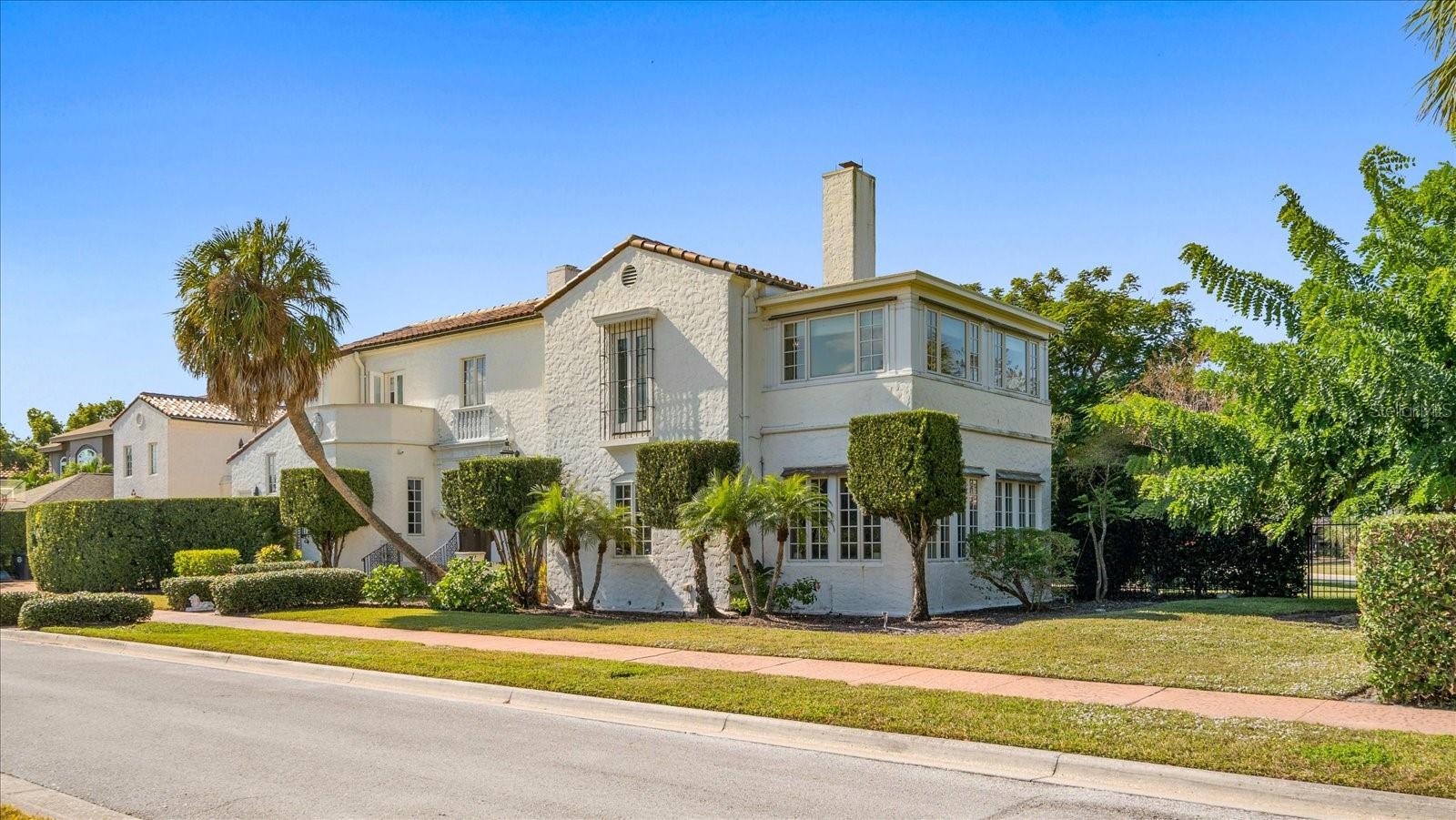 Image 75 of 81 For 1102 Palm View Avenue