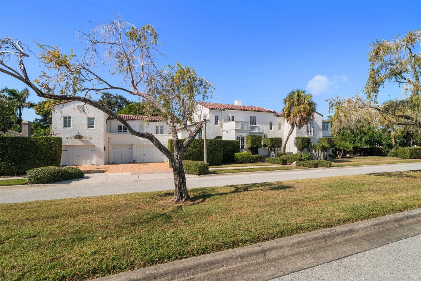 Image 78 of 81 For 1102 Palm View Avenue