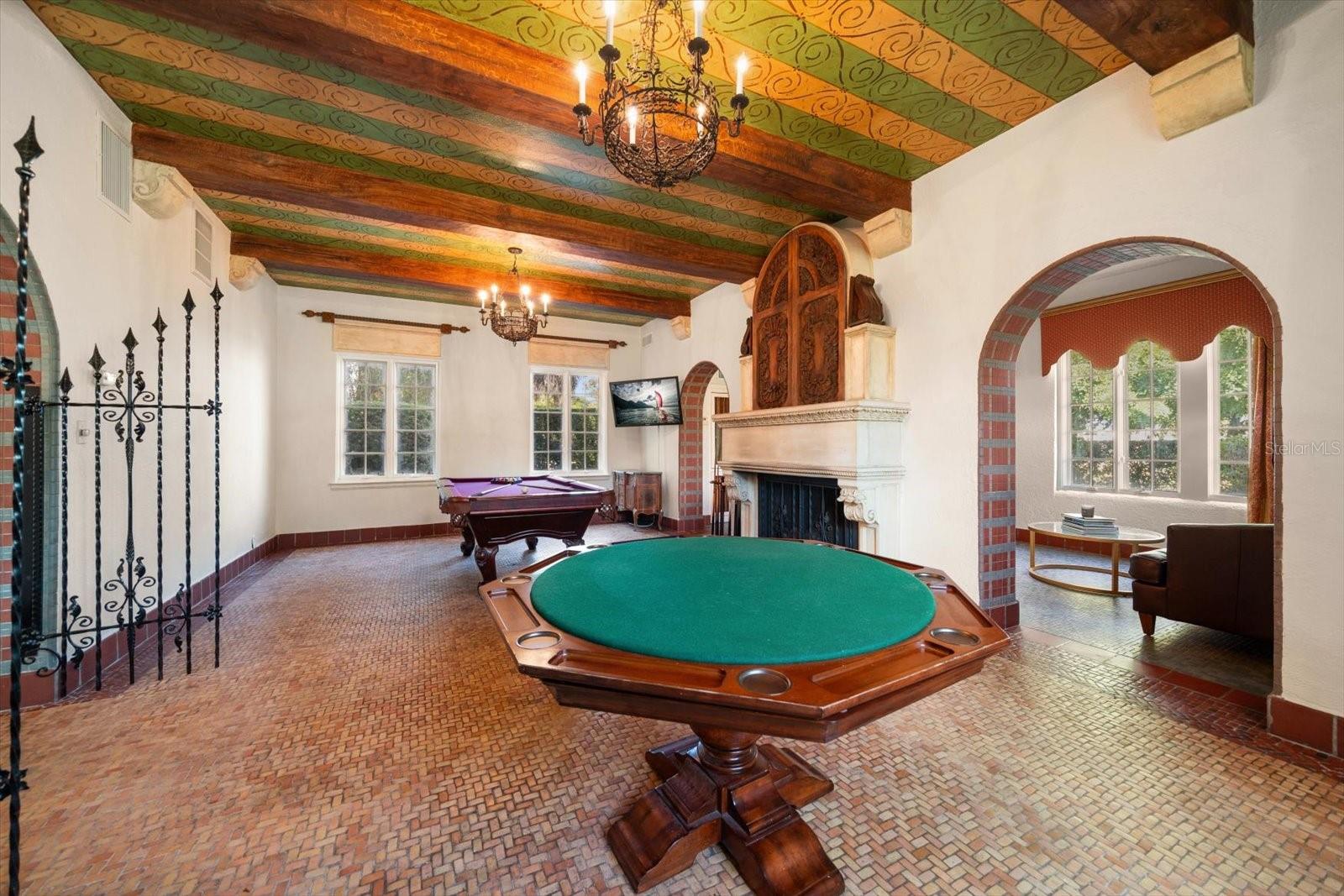 Image 9 of 81 For 1102 Palm View Avenue