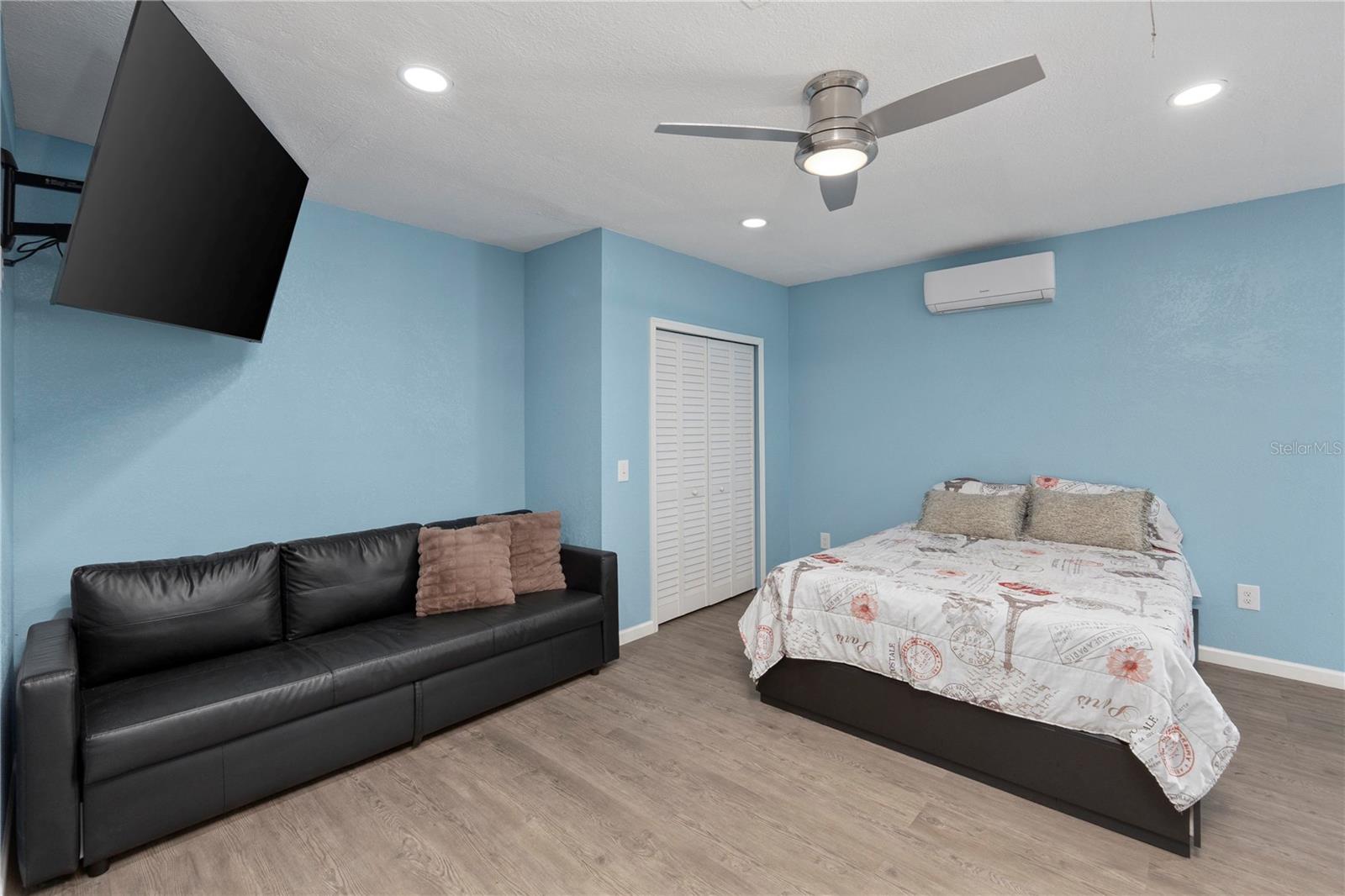 Image 38 of 66 For 13834 Cherry Creek Drive