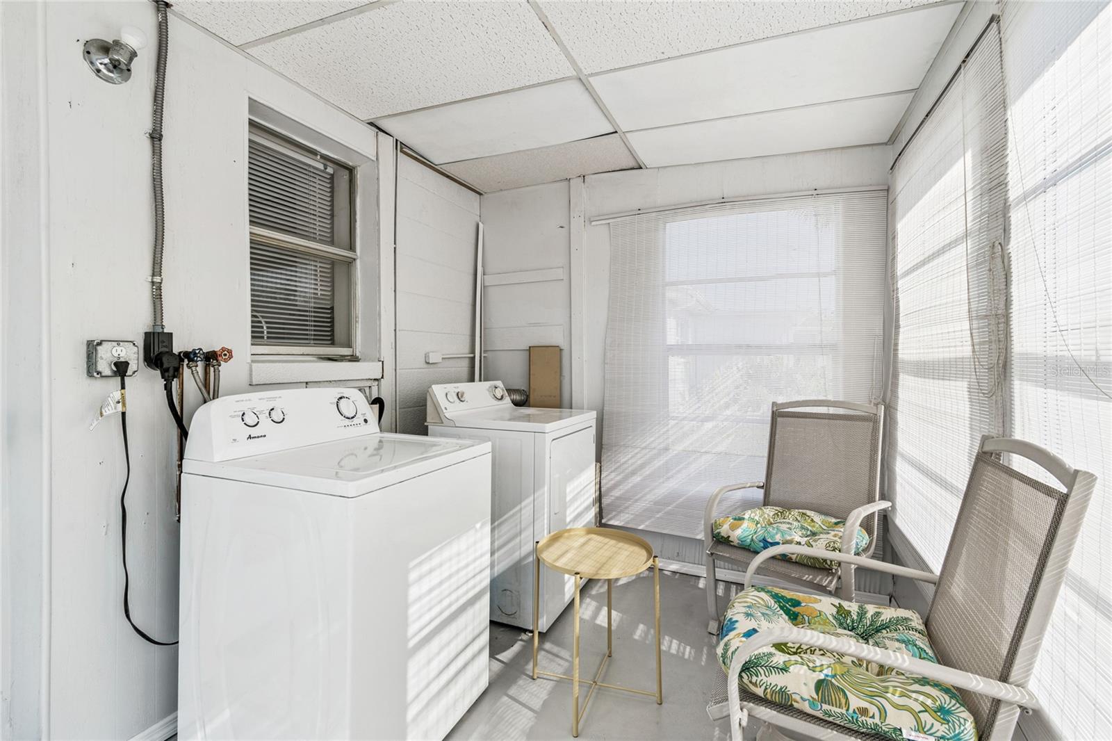 Image 15 of 28 For 5122 Iris Drive N 12