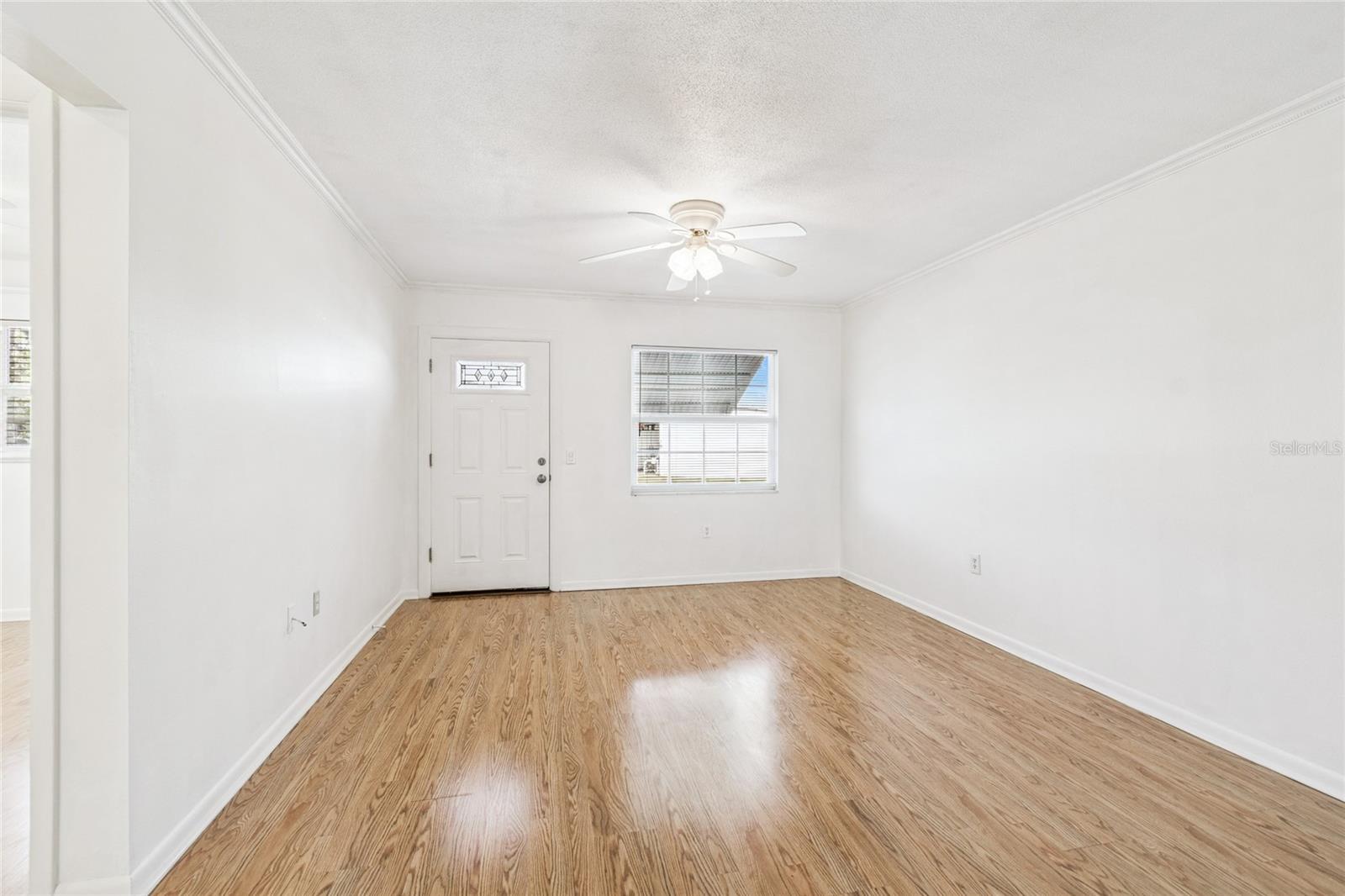 Image 4 of 28 For 5122 Iris Drive N 12