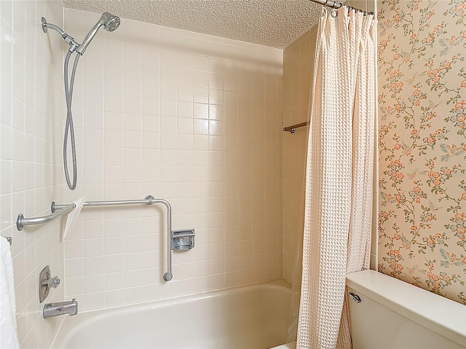 Image 32 of 69 For 12924 Wedgewood Way D