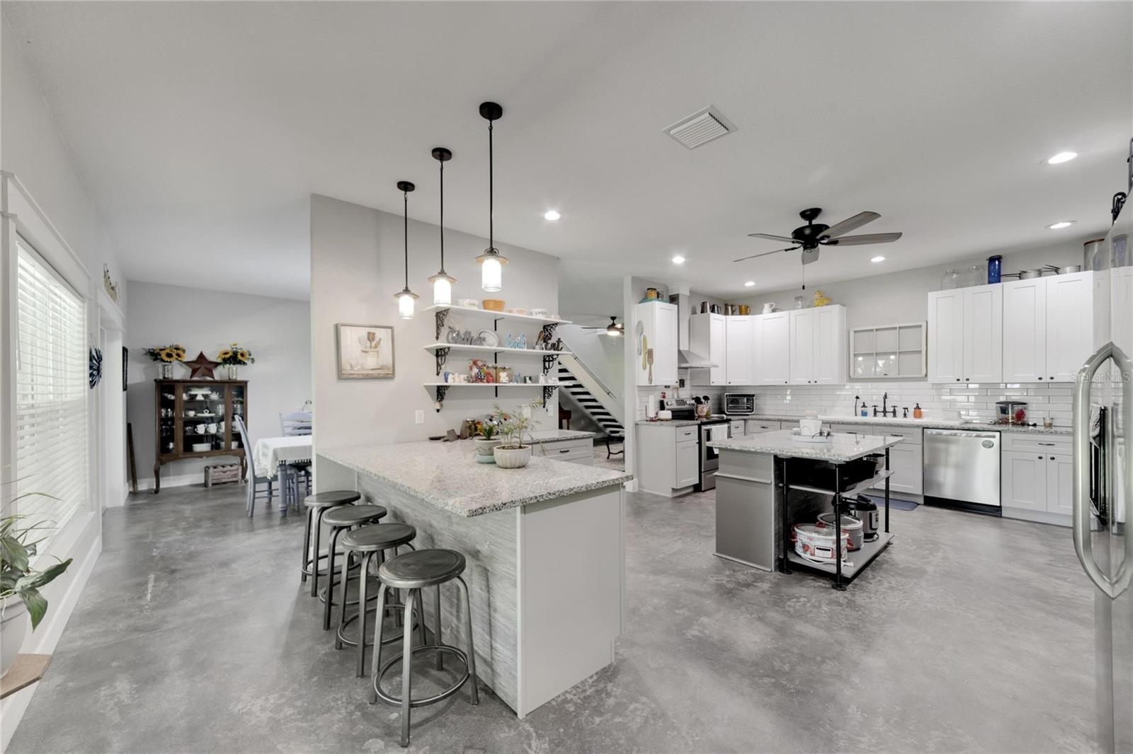 Image 10 of 99 For 9017 County Line Road