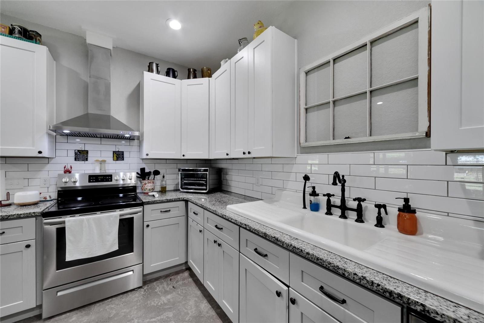 Image 14 of 99 For 9017 County Line Road