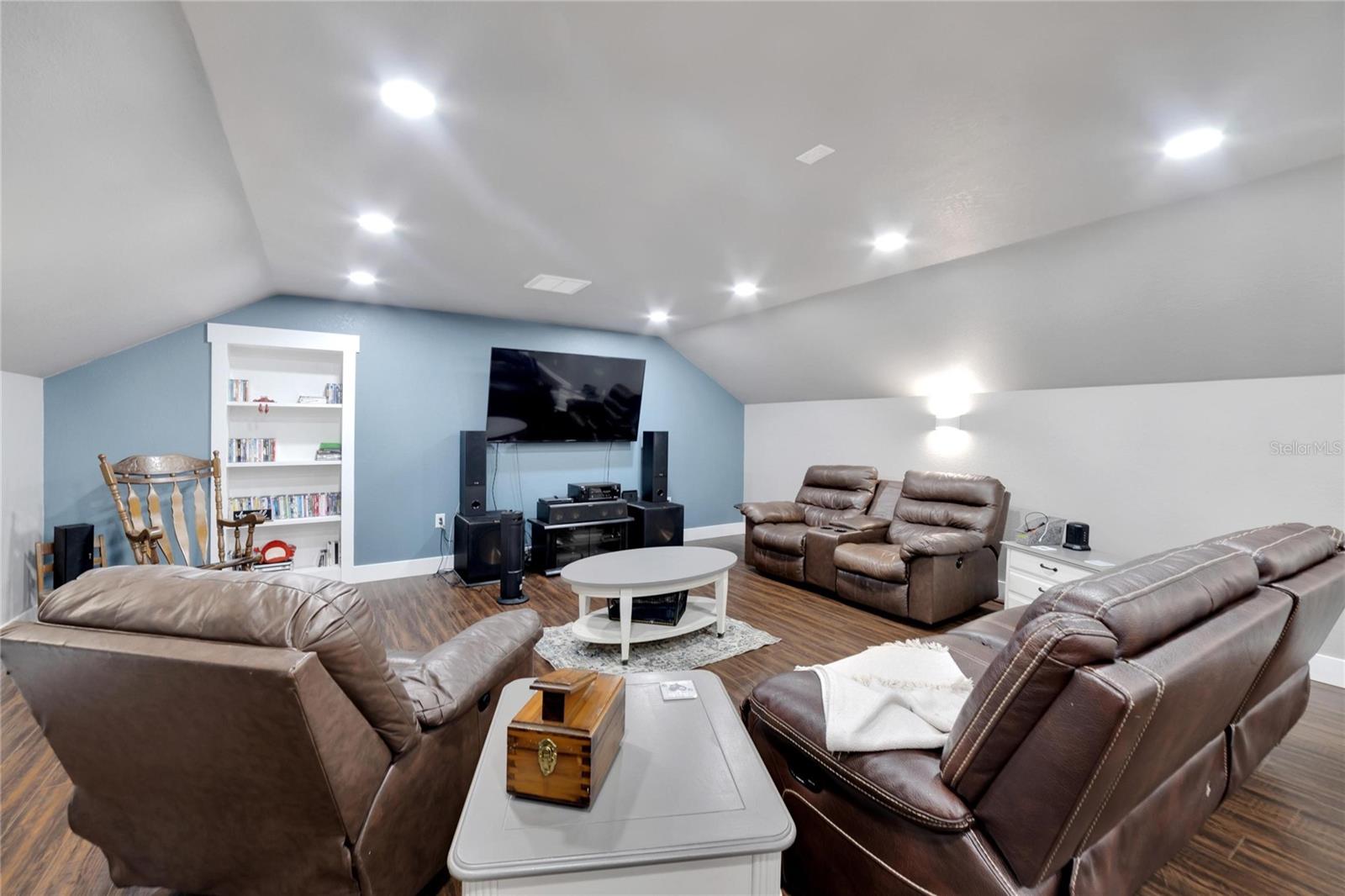 Image 25 of 99 For 9017 County Line Road