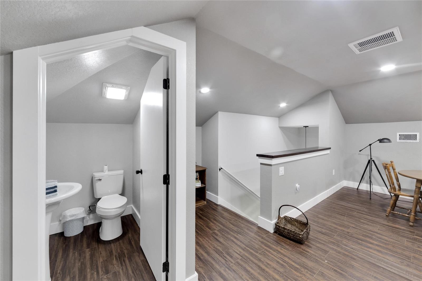 Image 27 of 99 For 9017 County Line Road