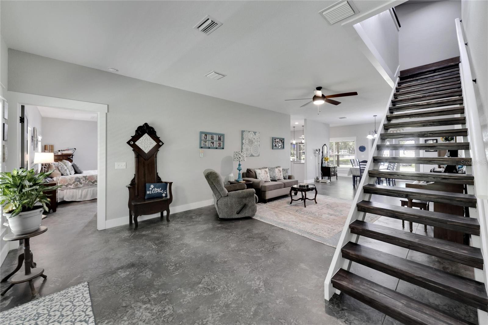 Image 4 of 99 For 9017 County Line Road