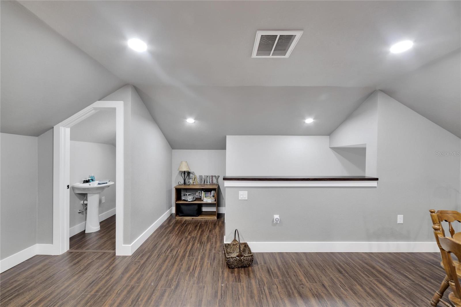 Image 68 of 99 For 9017 County Line Road