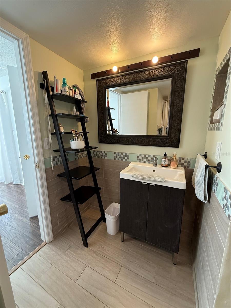 Image 3 of 26 For 6916 Stones Throw Circle N 9110