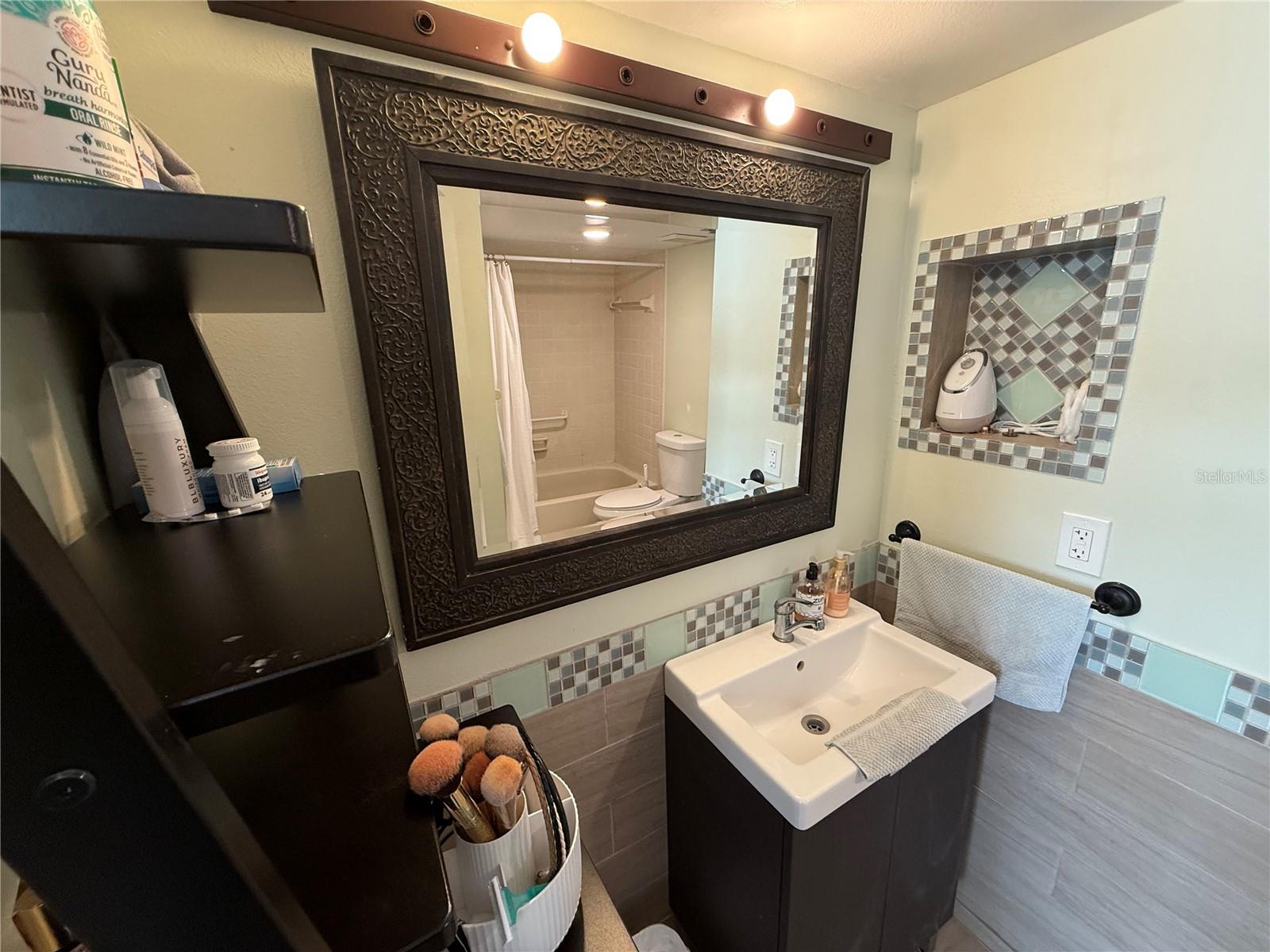 Image 4 of 26 For 6916 Stones Throw Circle N 9110