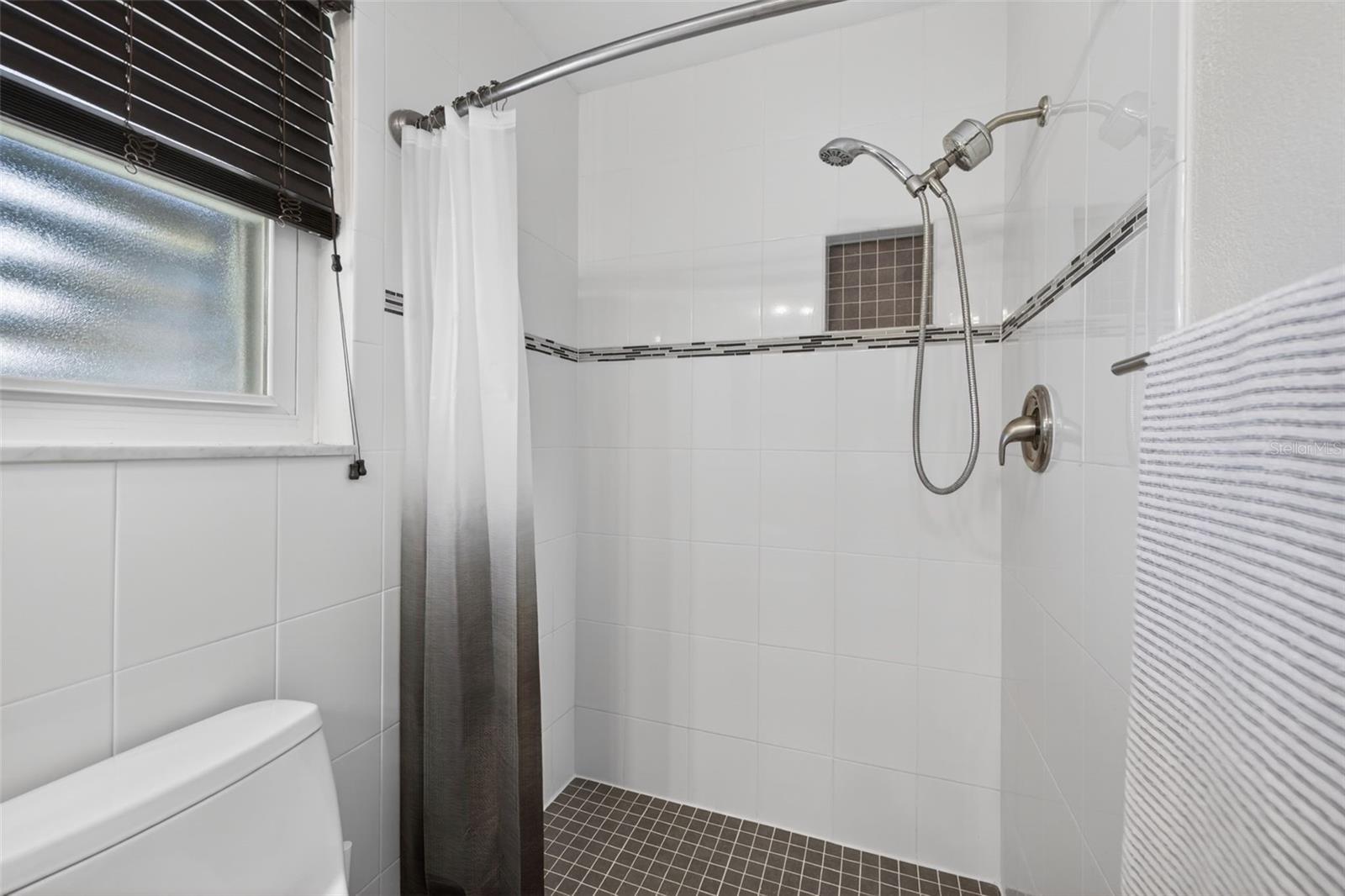 Listing photo id 25 for 4461 38th Way S