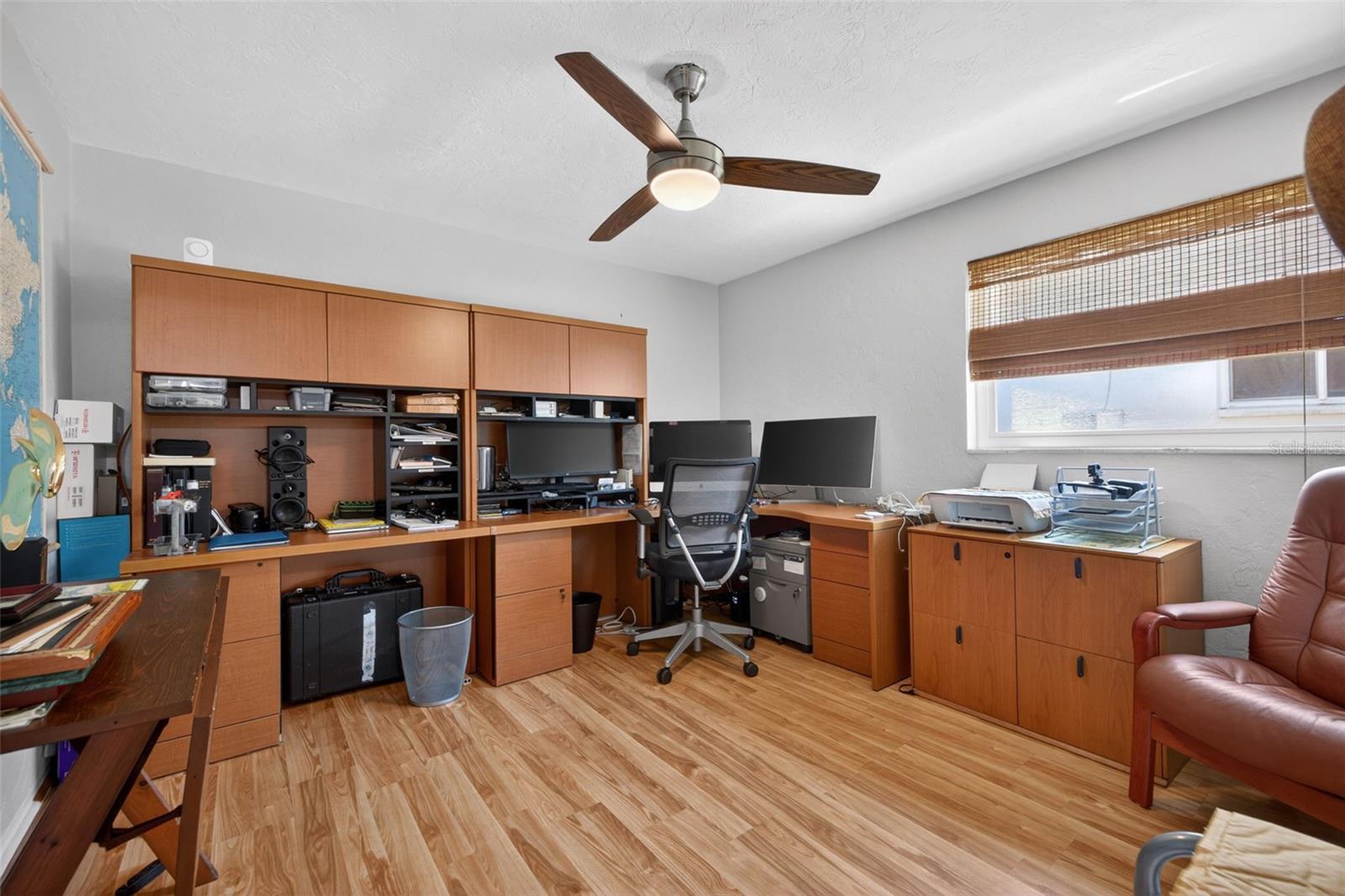 Listing photo id 27 for 4461 38th Way S