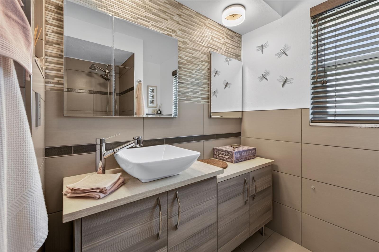 Listing photo id 29 for 4461 38th Way S