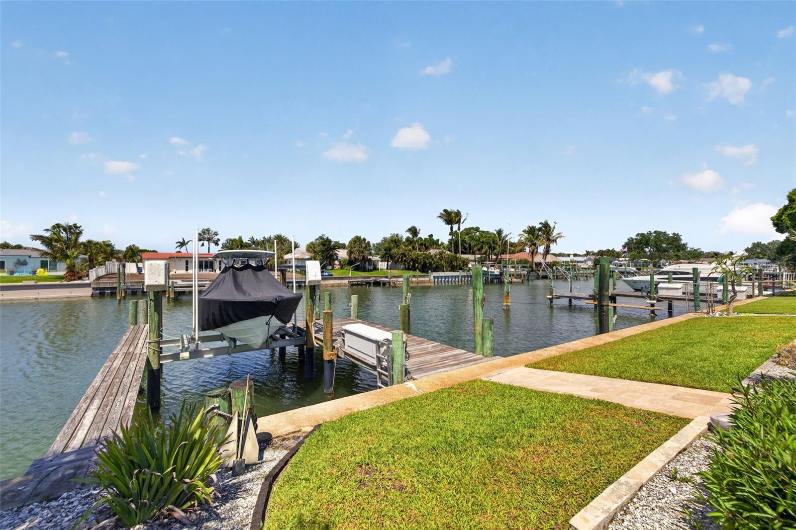 Listing photo id 41 for 4461 38th Way S