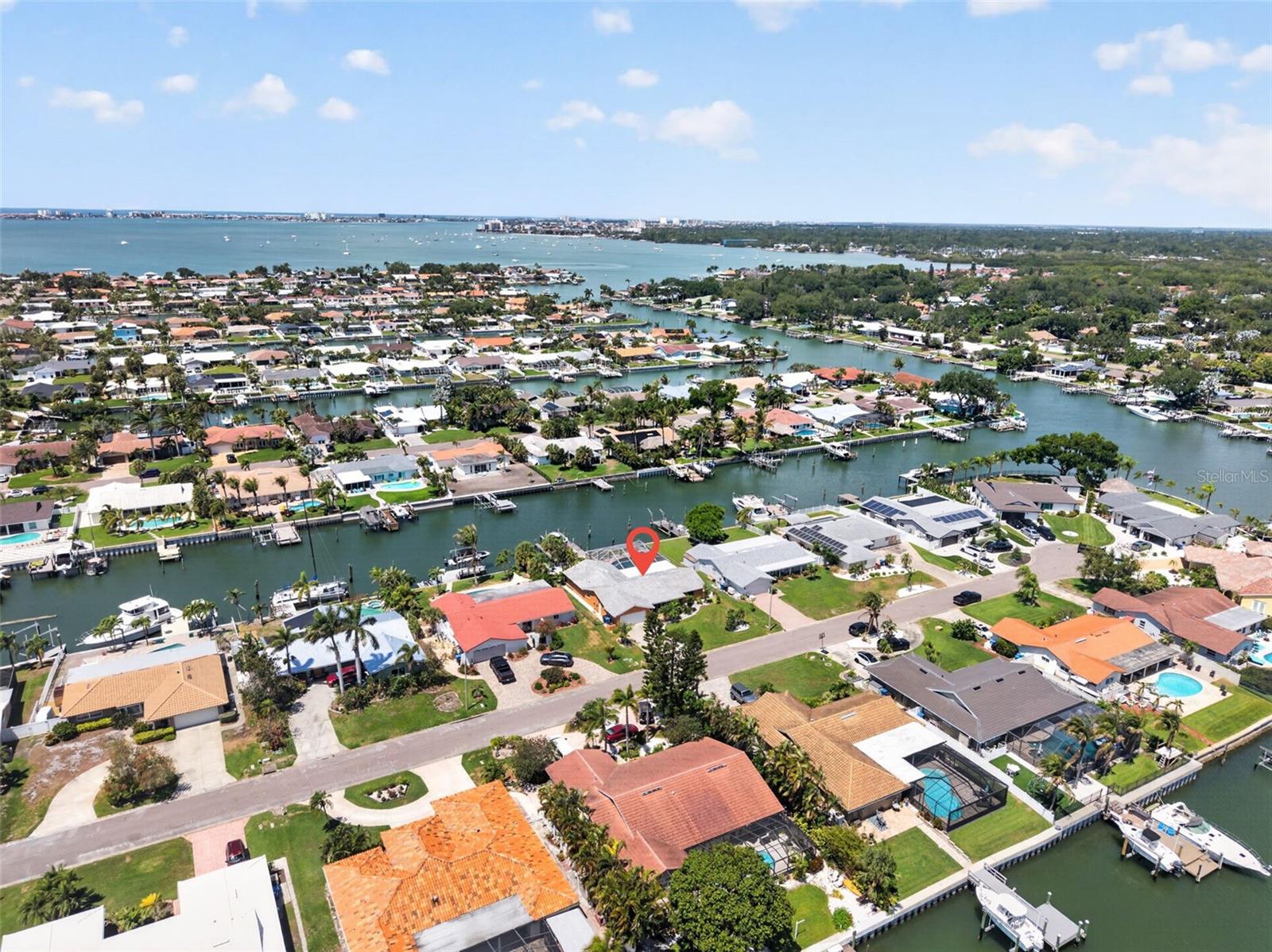 Listing photo id 47 for 4461 38th Way S