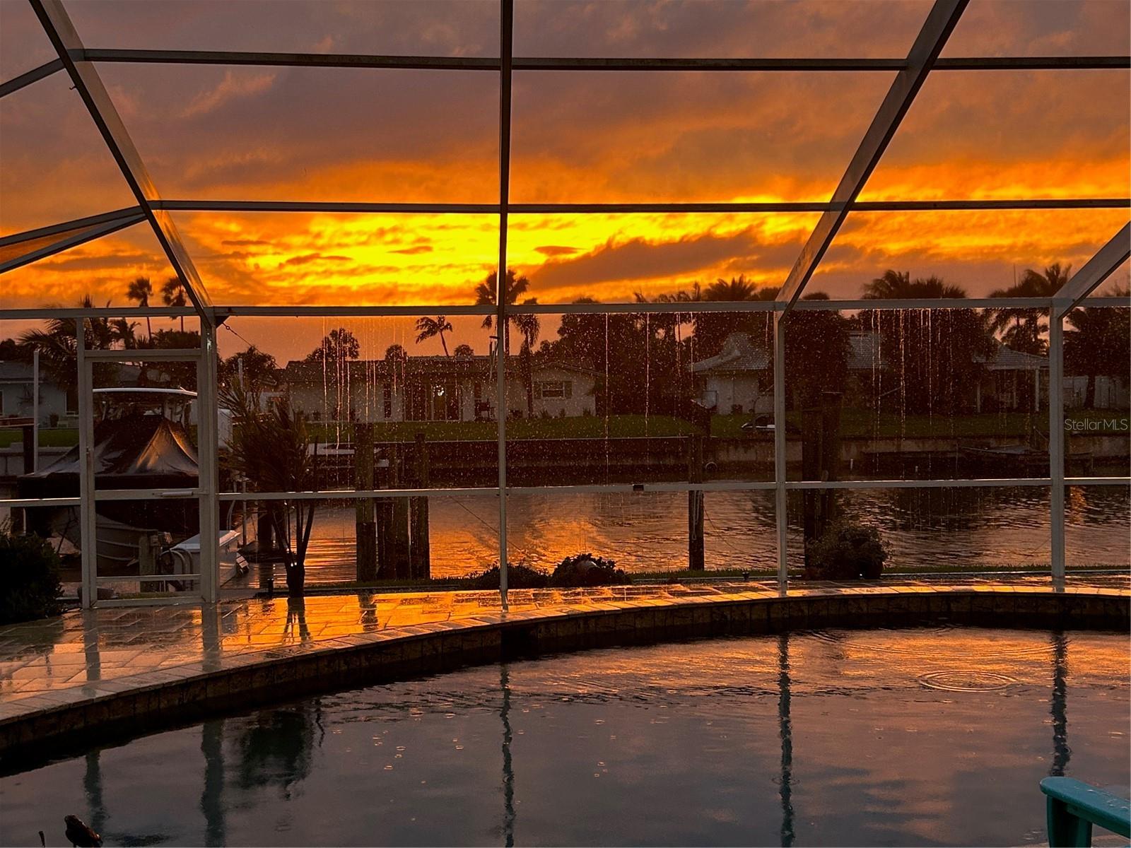 Listing photo id 59 for 4461 38th Way S