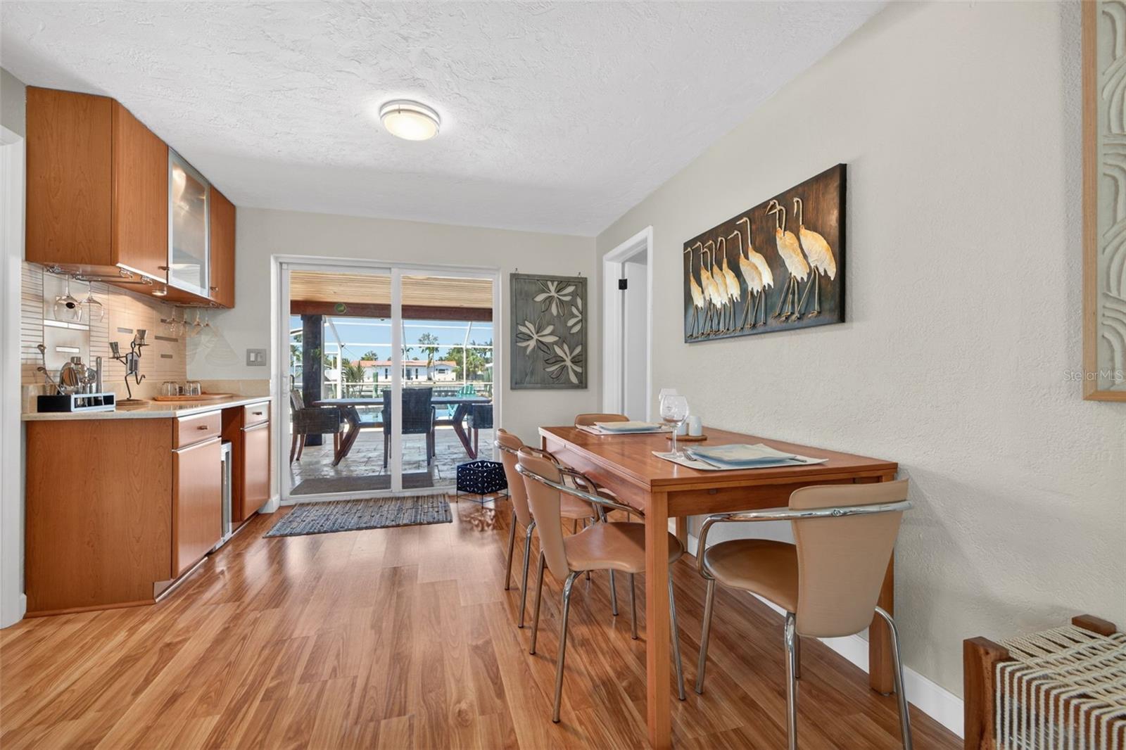 Listing photo id 7 for 4461 38th Way S