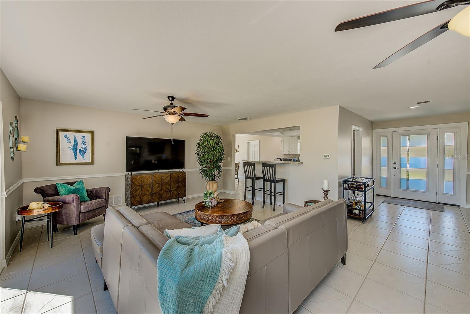 Image 6 of 29 For 7195 Augusta Boulevard