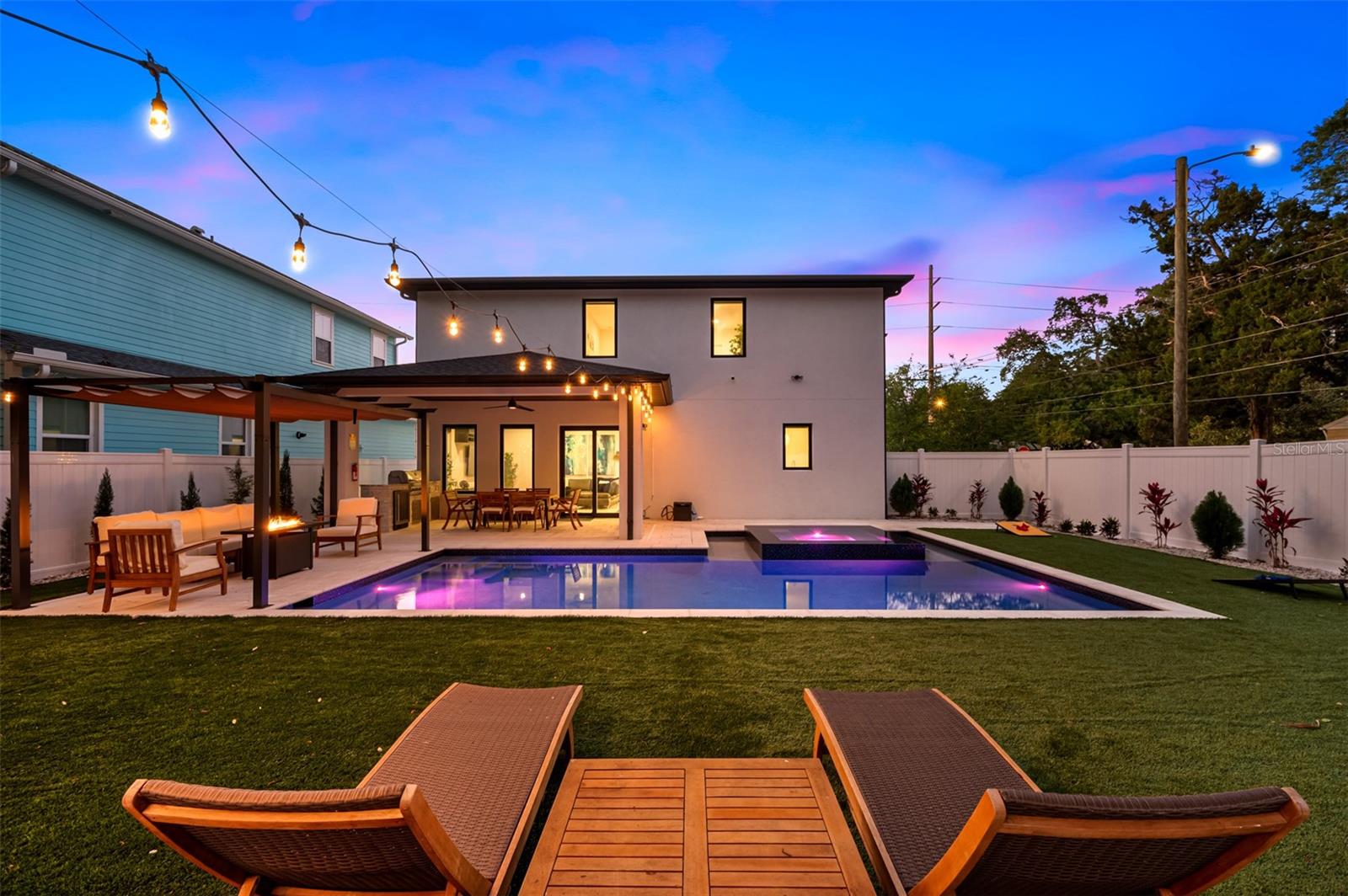 Image 2 of 79 For 902 Plymouth Street