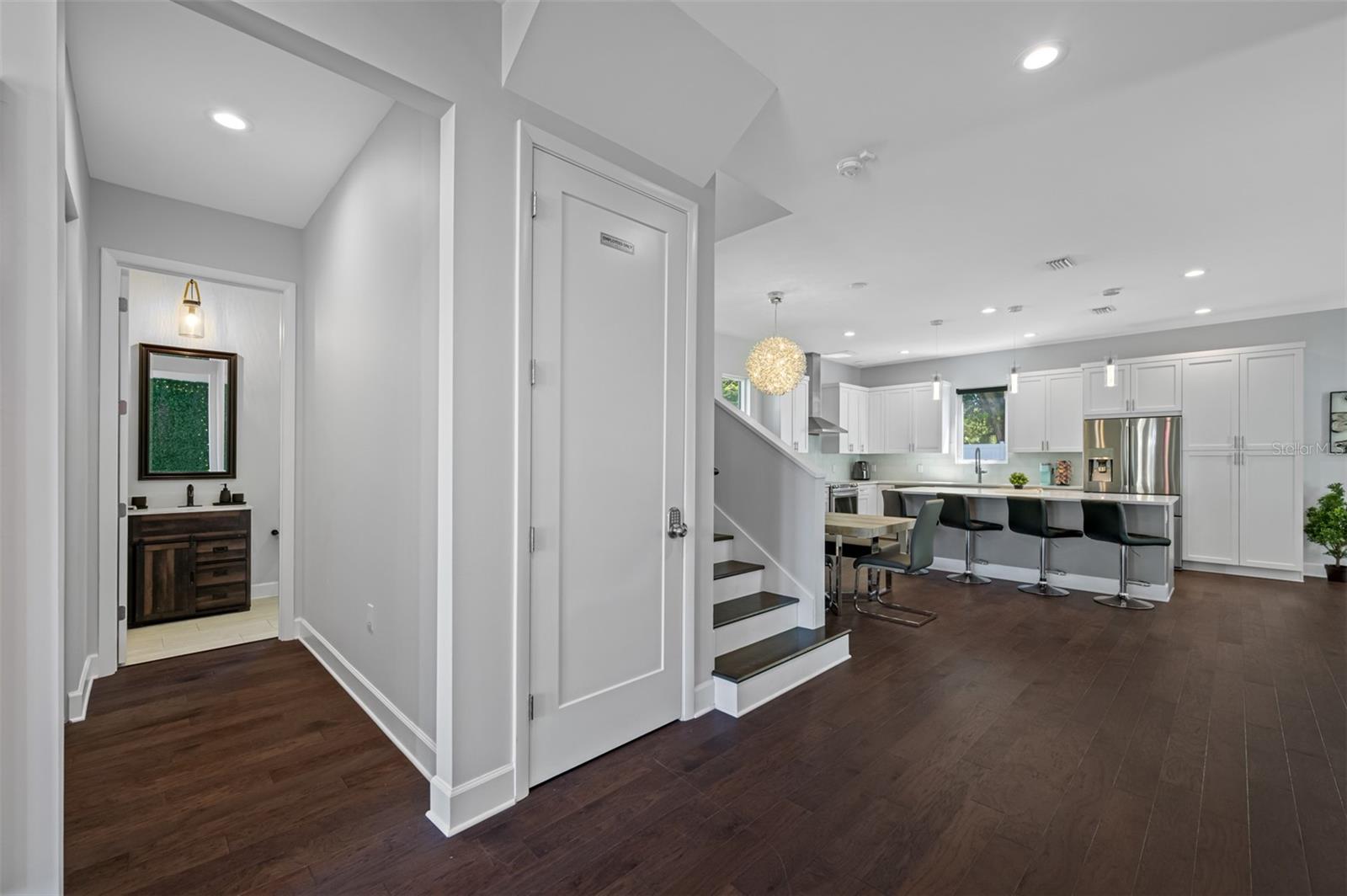 Image 21 of 79 For 902 Plymouth Street