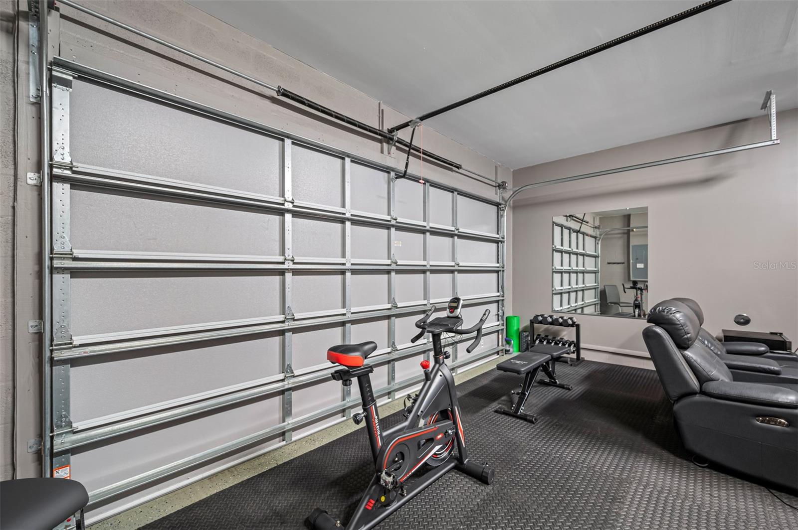 Image 58 of 79 For 902 Plymouth Street