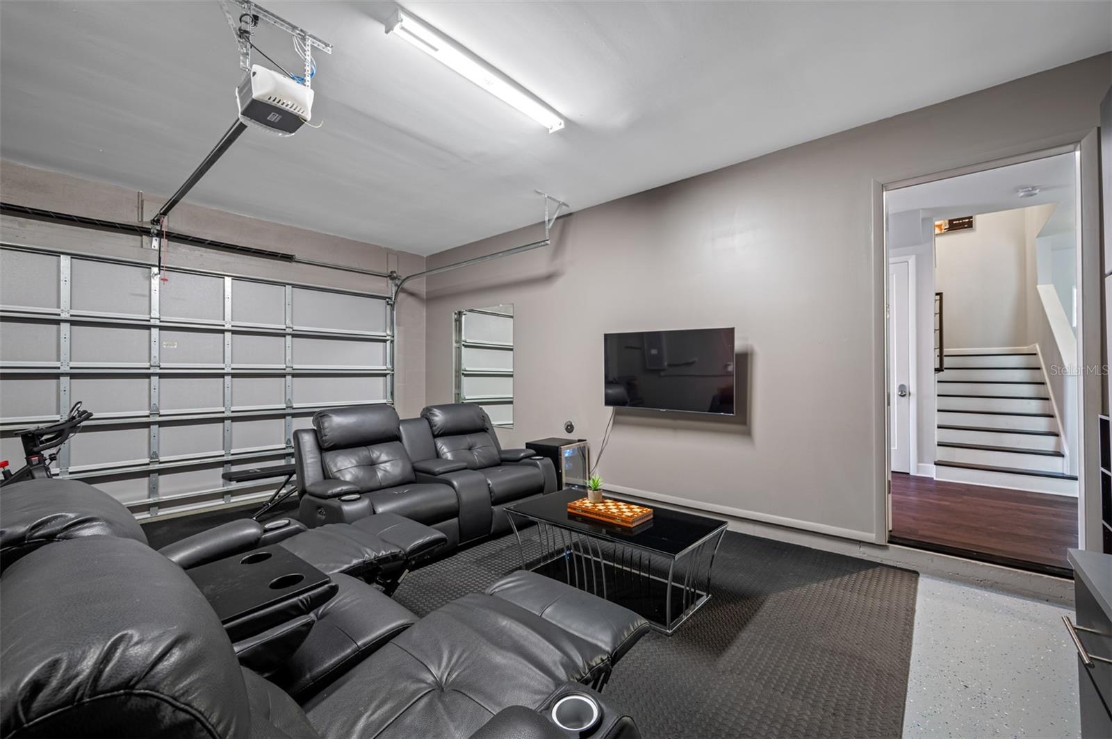 Image 59 of 79 For 902 Plymouth Street