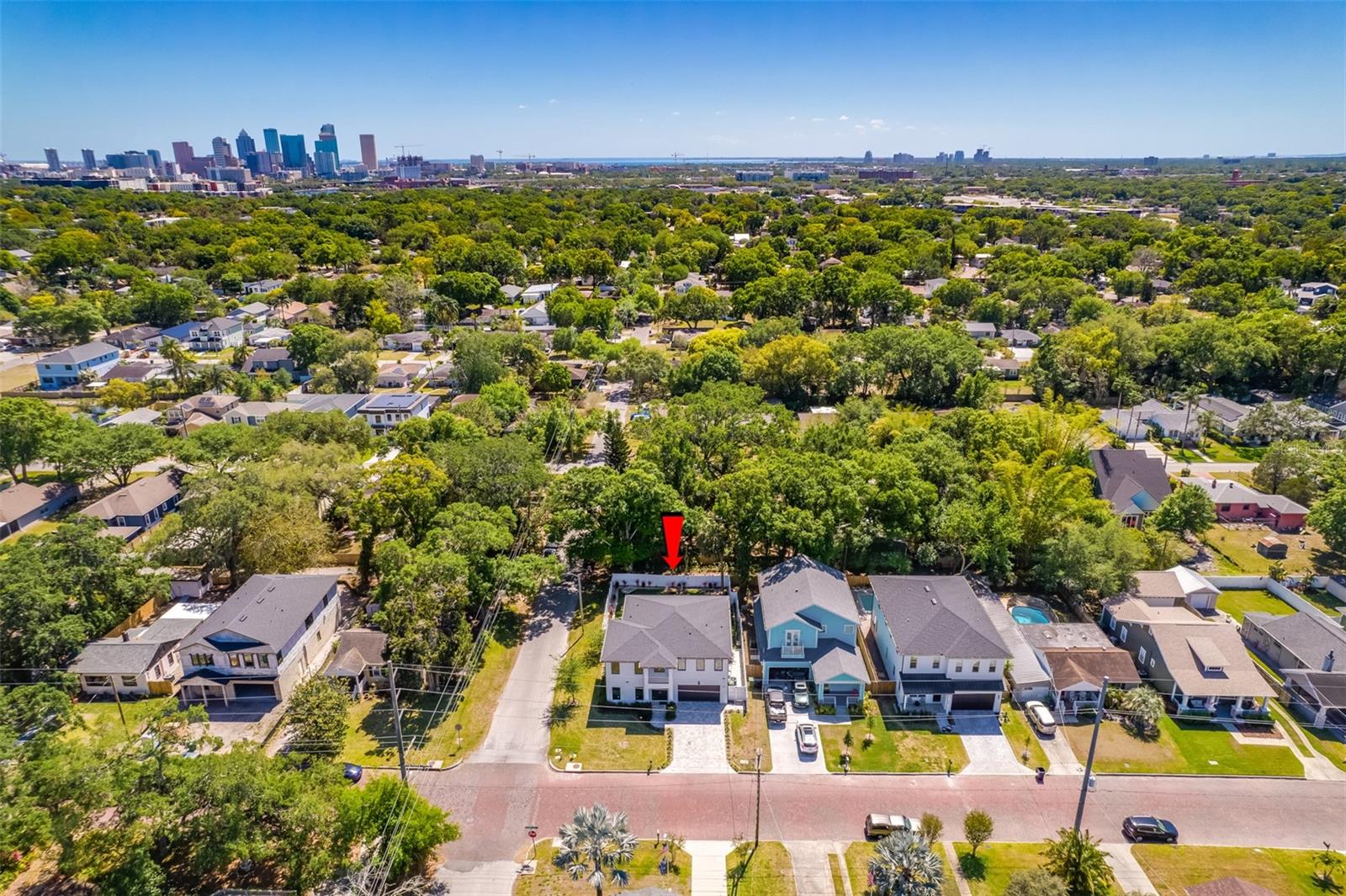 Image 60 of 79 For 902 Plymouth Street