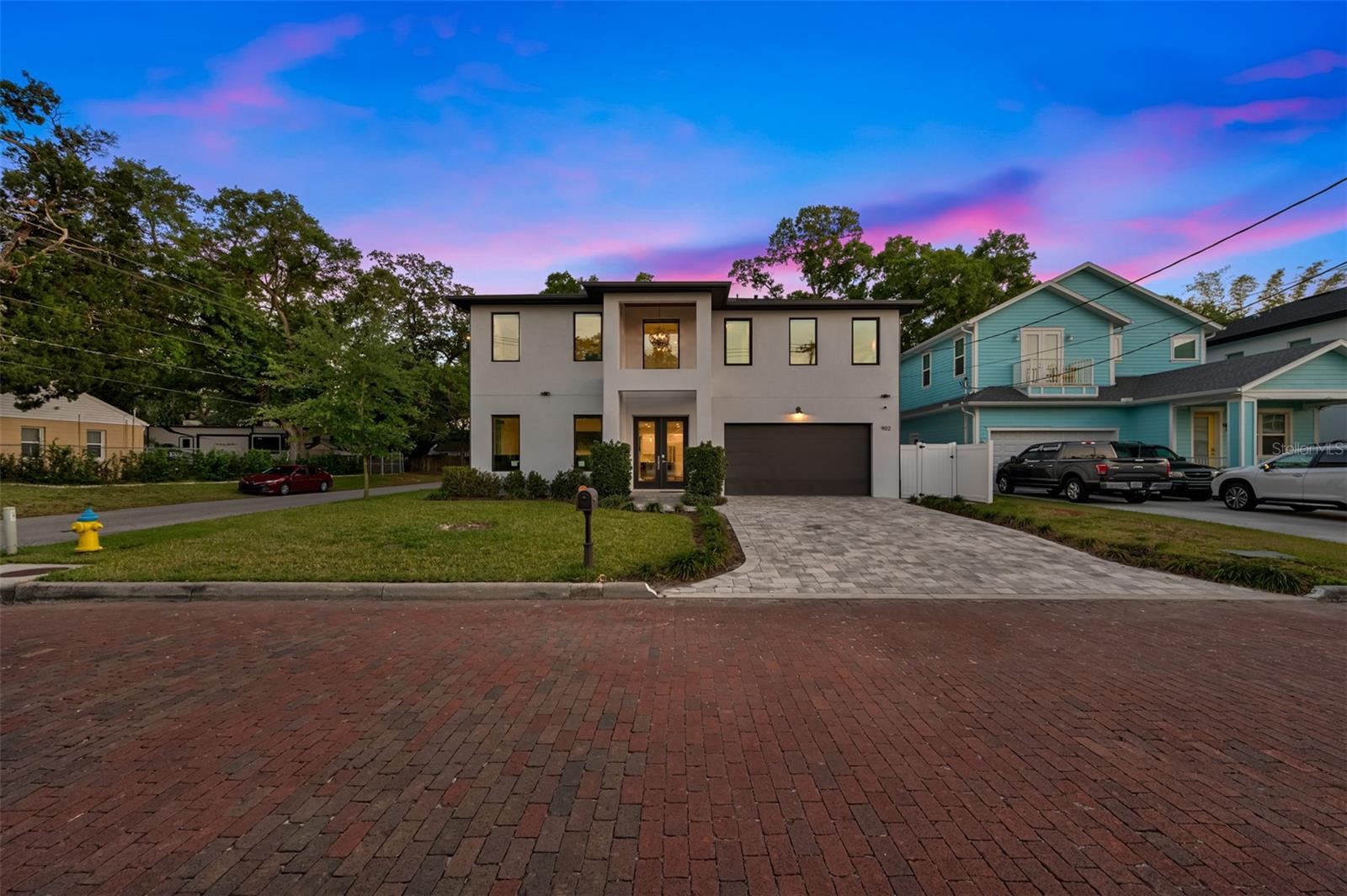 Image 63 of 79 For 902 Plymouth Street