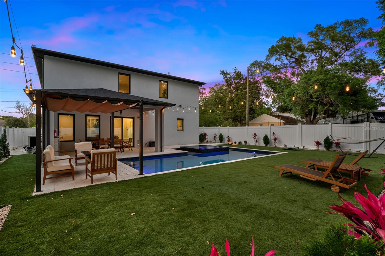 Image 65 of 79 For 902 Plymouth Street