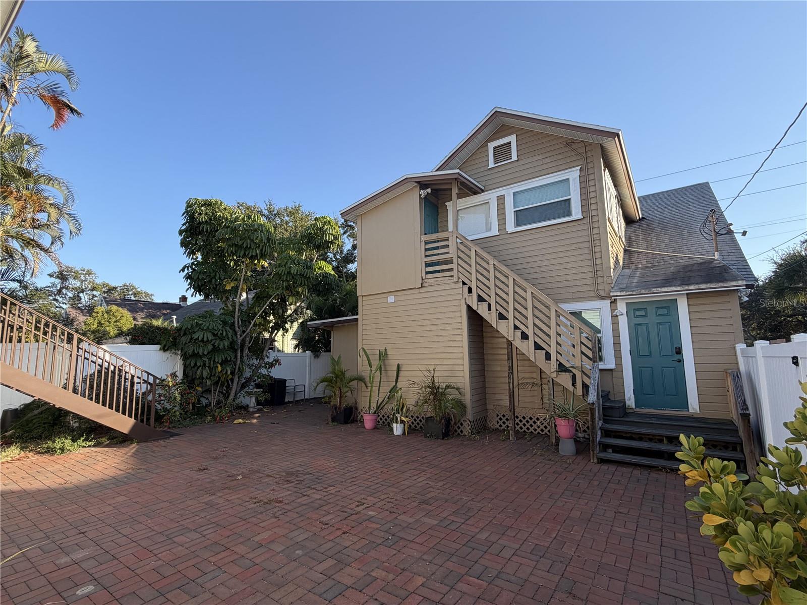 Image 2 of 13 For 333 9th Avenue N A