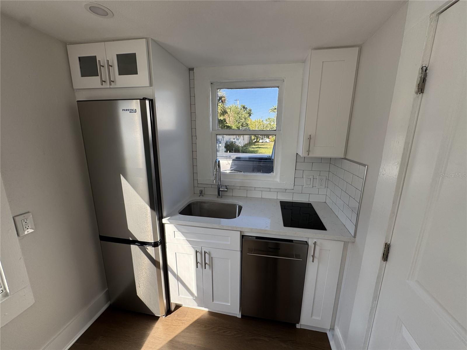 Image 4 of 13 For 333 9th Avenue N A