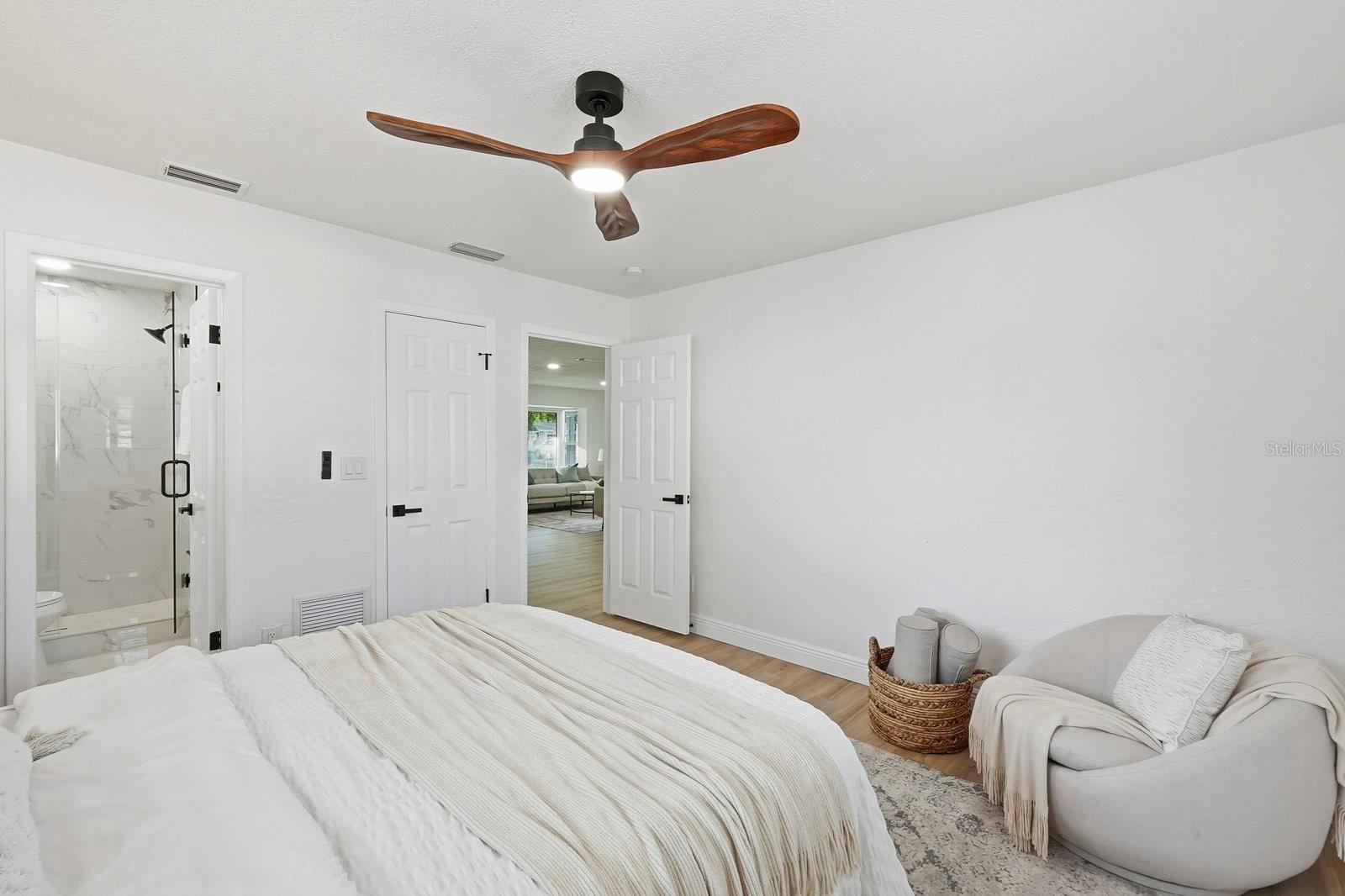 Image 17 of 31 For 11123 111th Street