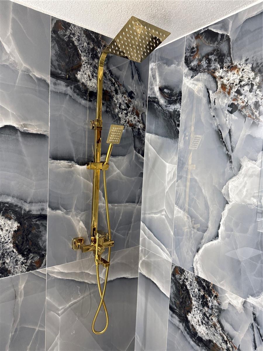 Image 17 of 39 For 5025 State Road 54