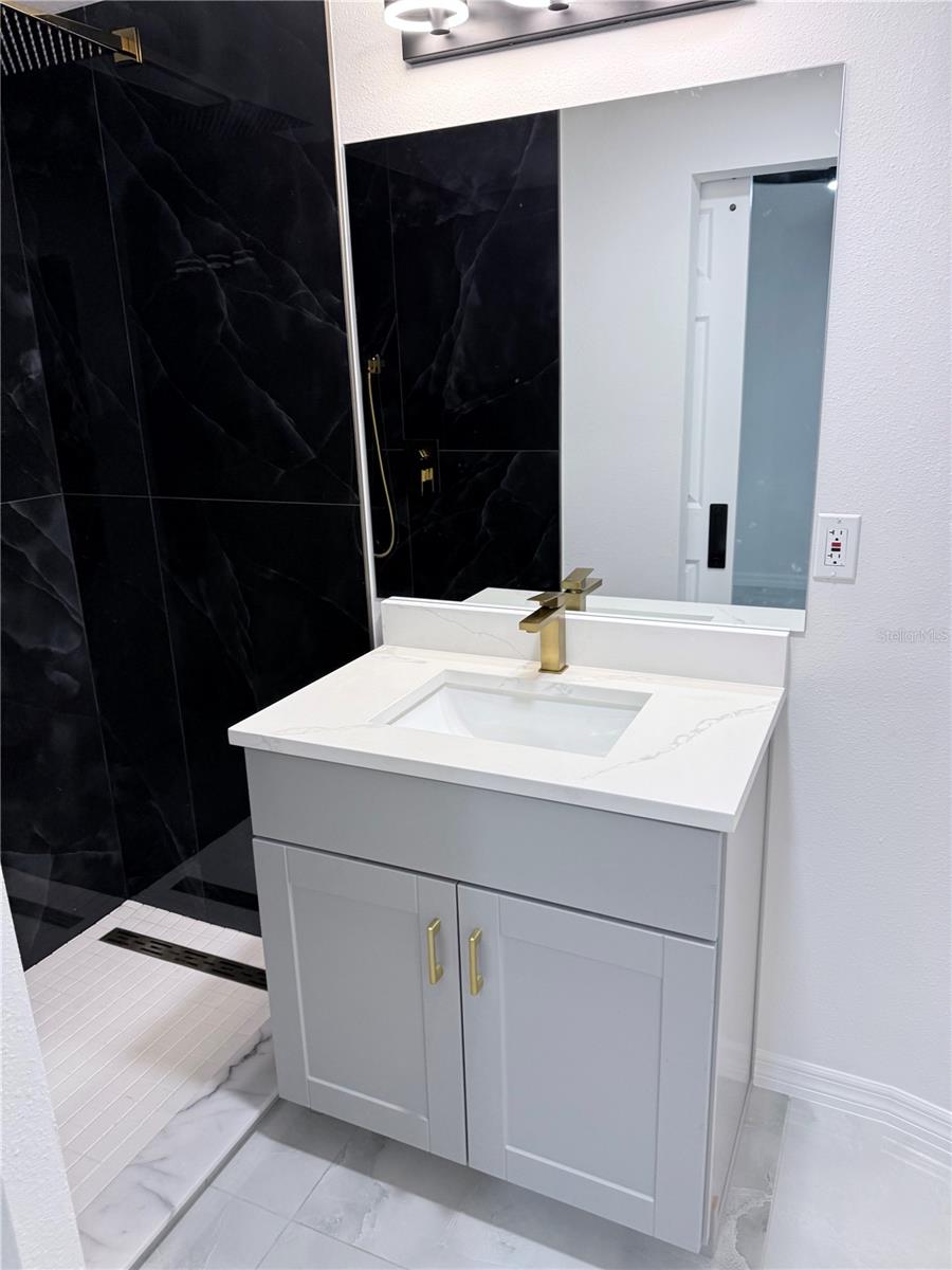 Image 20 of 39 For 5025 State Road 54