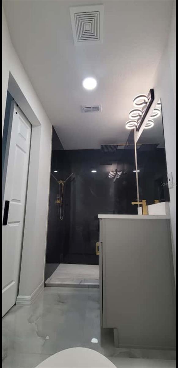 Image 22 of 39 For 5025 State Road 54