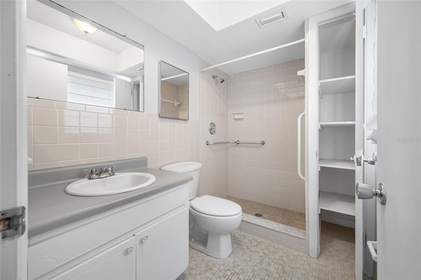 Image 14 of 23 For 50 Liberty Way 10