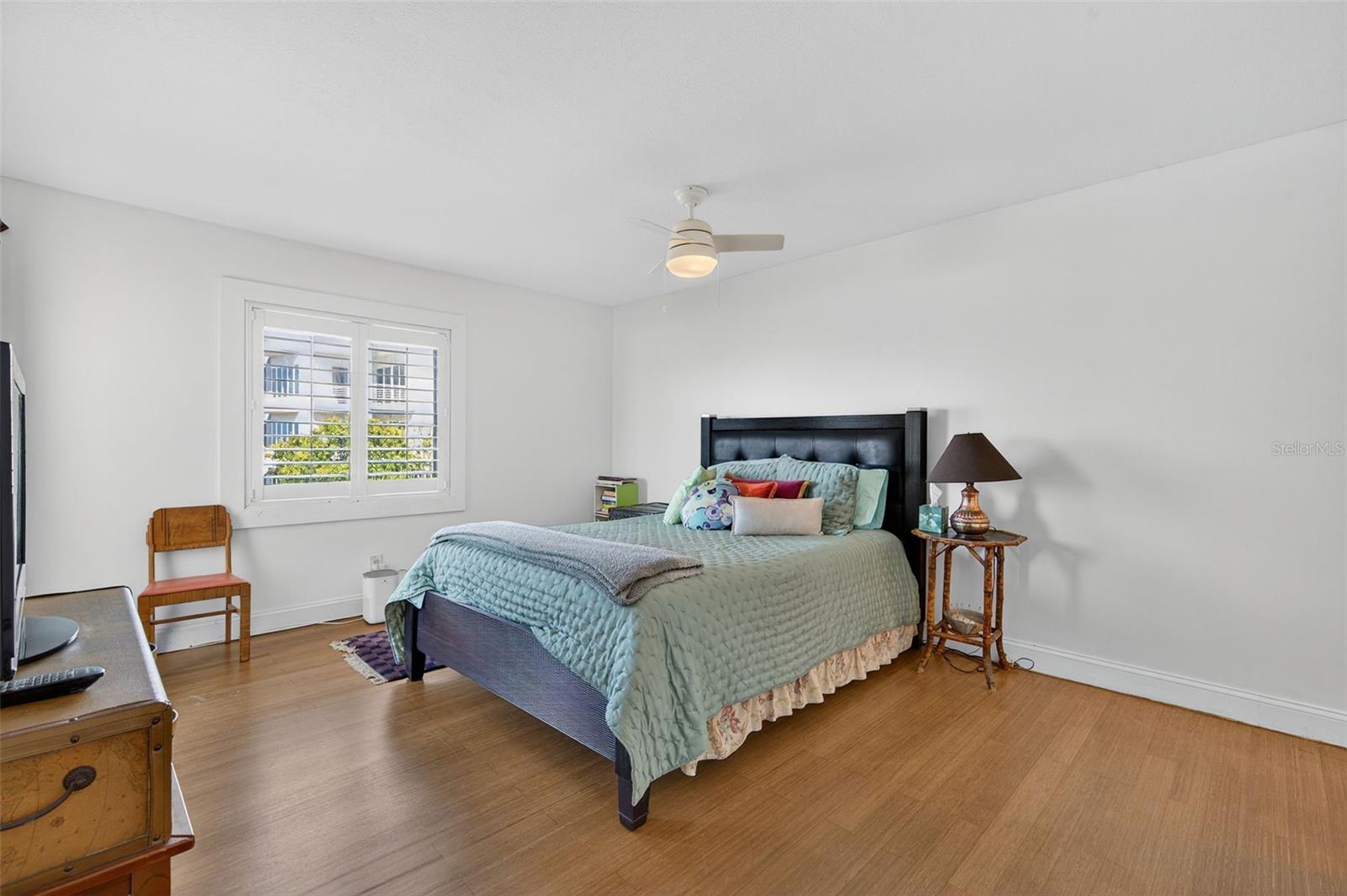 Image 22 of 81 For 3200 Gulf Boulevard 203